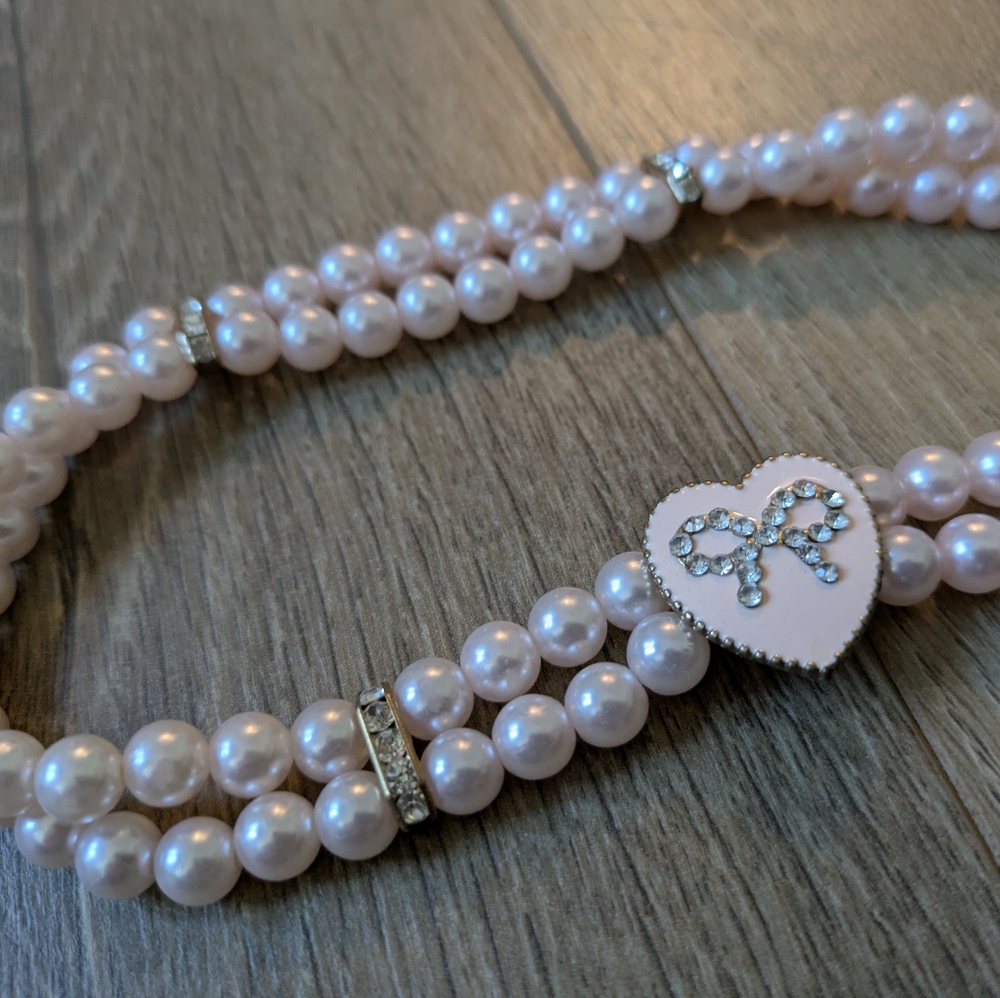 Pink Heart 🩷 Pearl Dog Collar